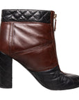 Chanel Gesteppte Two-Tone Ankle Boots mit Blockabsatz