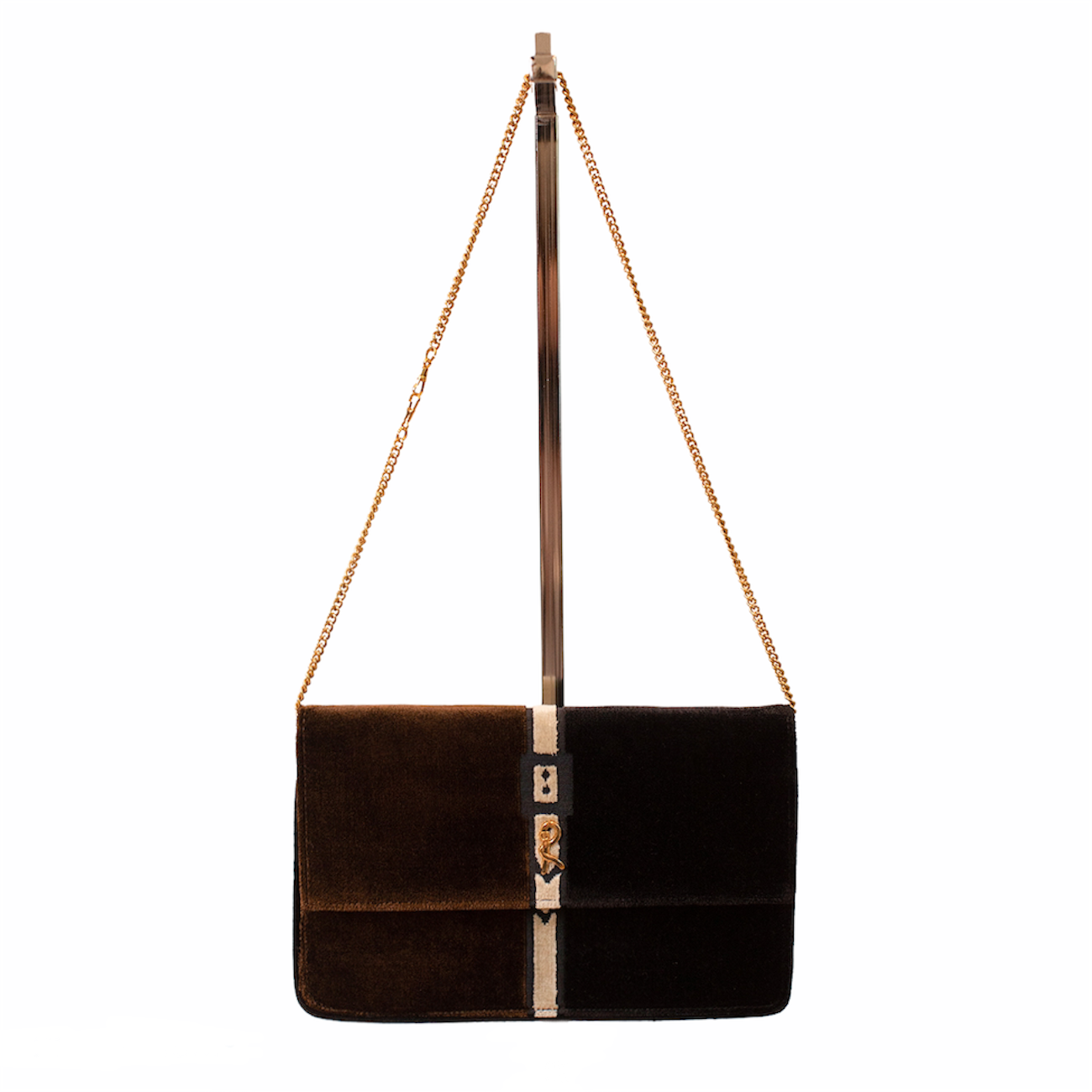 Clutch bag with chain hotsell