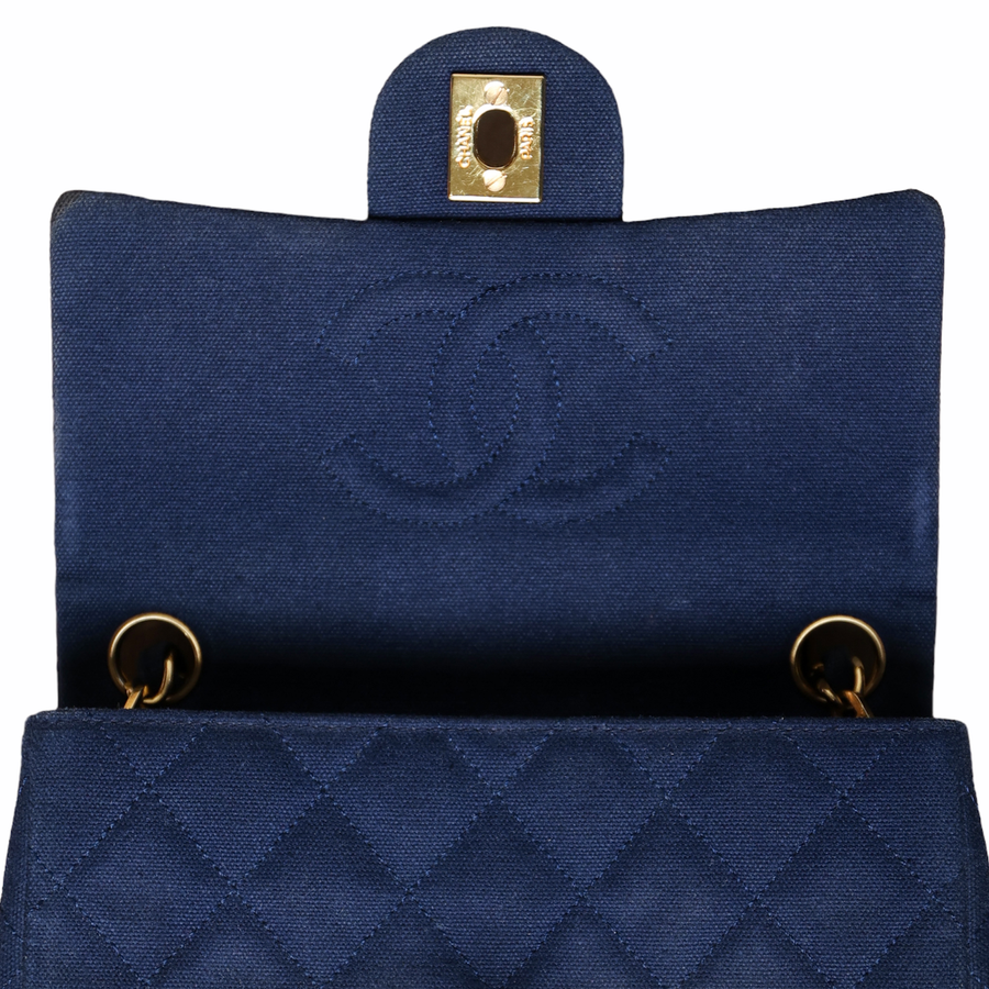 Chanel Vintage Mini Flapbag aus Stoff