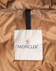 Moncler Elegante Winterjacke mit herausnehmbarer Daunenweste mit Fuchsbesatz