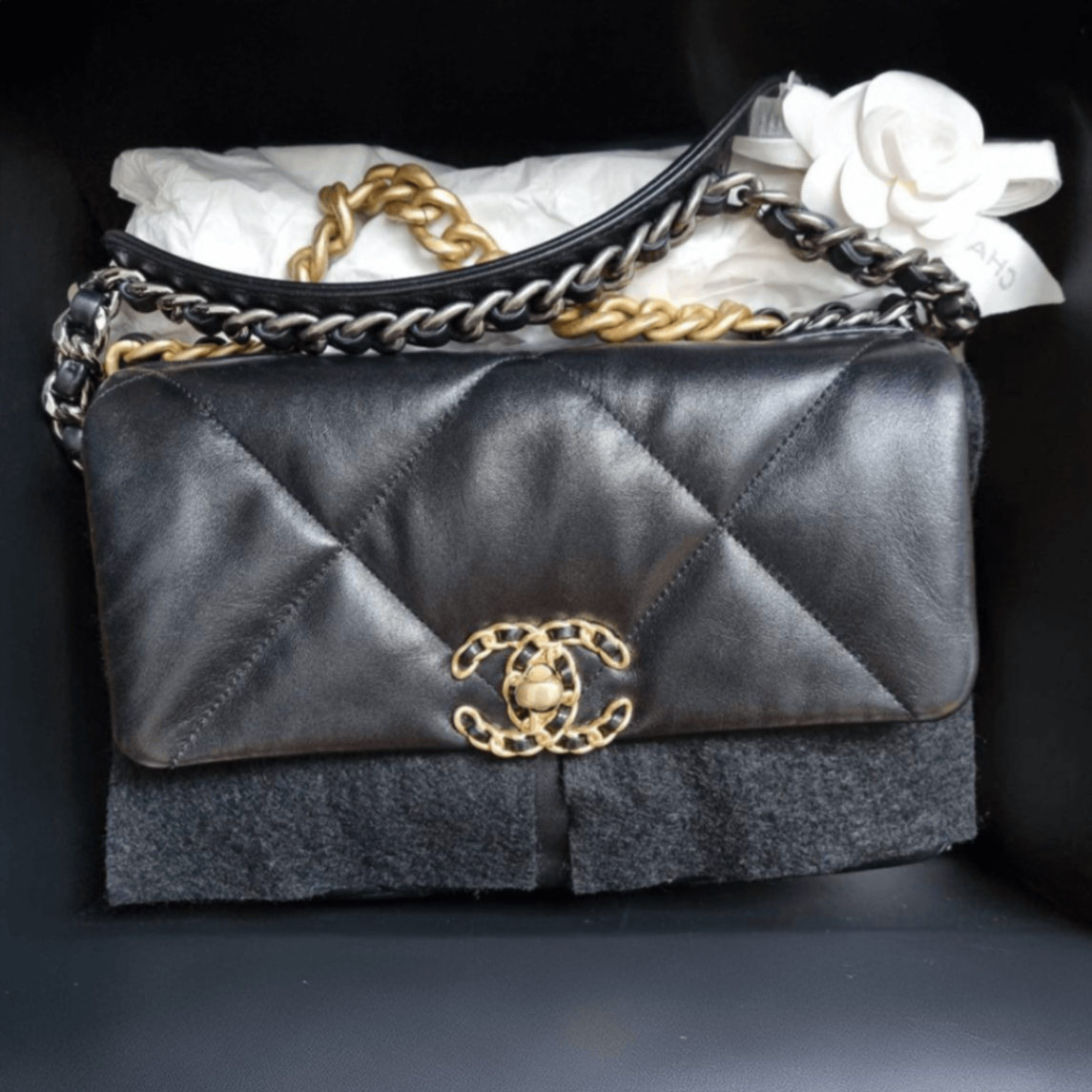 Chanel small bag 2019 sale