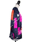 Vitaliano Pancaldi Vintage Wickelseidenbluse mit tiefem Ausschnitt und aufwändig bedrucktem Allover-Print
