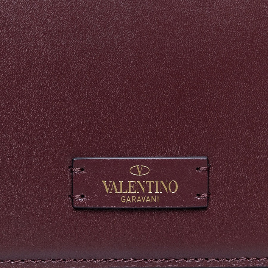 Valentino Box Bag aus Leder mit Signature-Logo