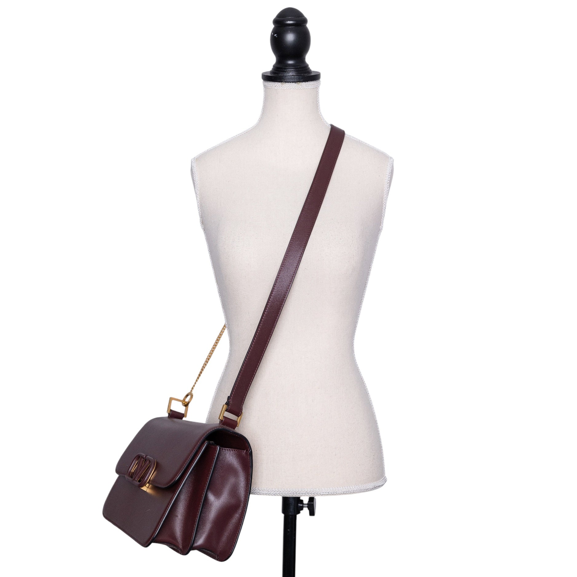 Valentino Box Bag aus Leder mit Signature-Logo