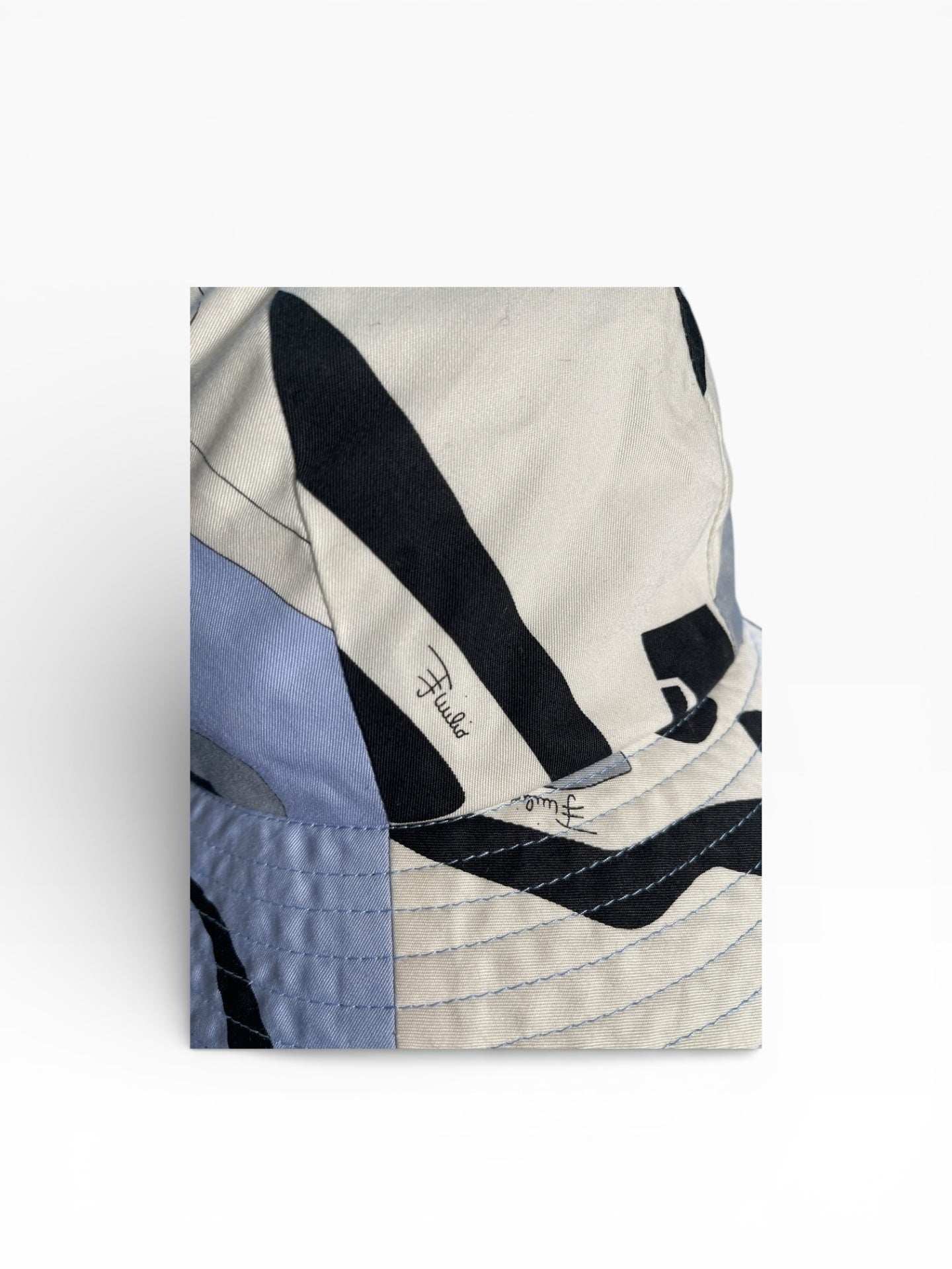 Emilio Pucci Sonnenhut im Signature Print