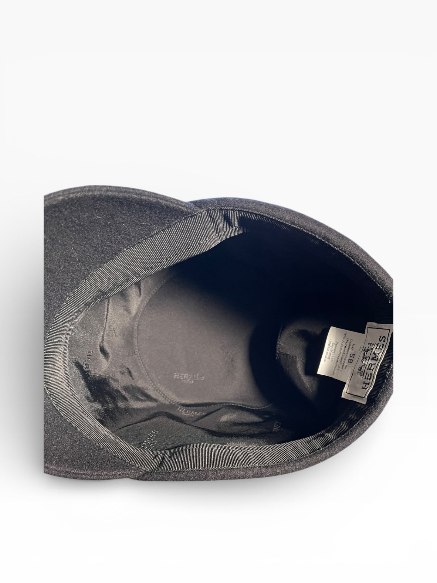 Hermès Bucket Hat aus Kaschmir mit schmalem Schirm