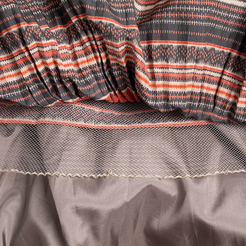 Nina Ricci Gestreifter Vintage Rock aus Seide 