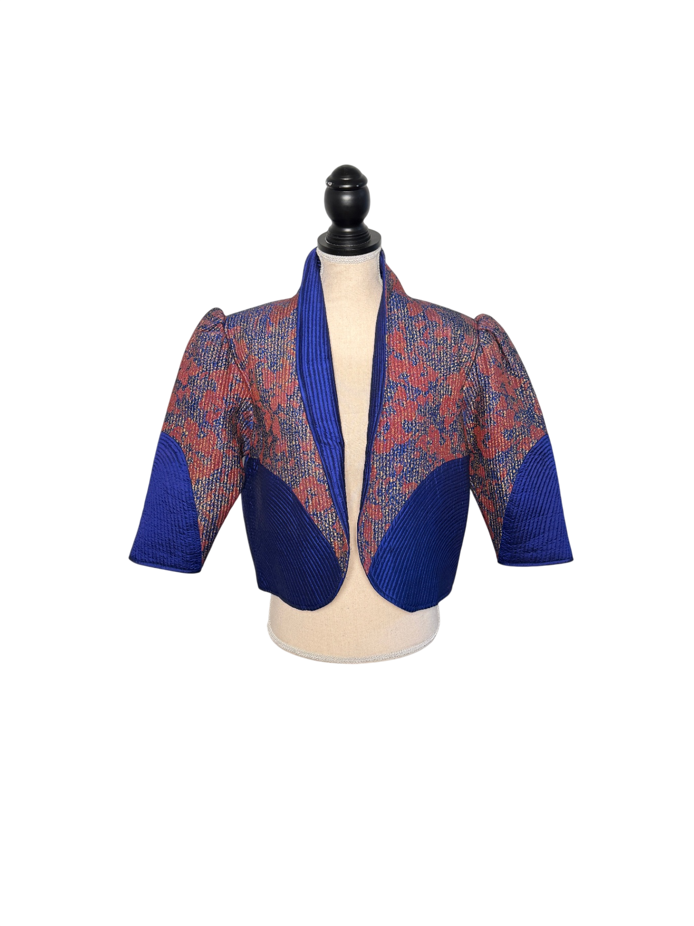 N.N. Vintage Seidenjacke im Cropped-Stil