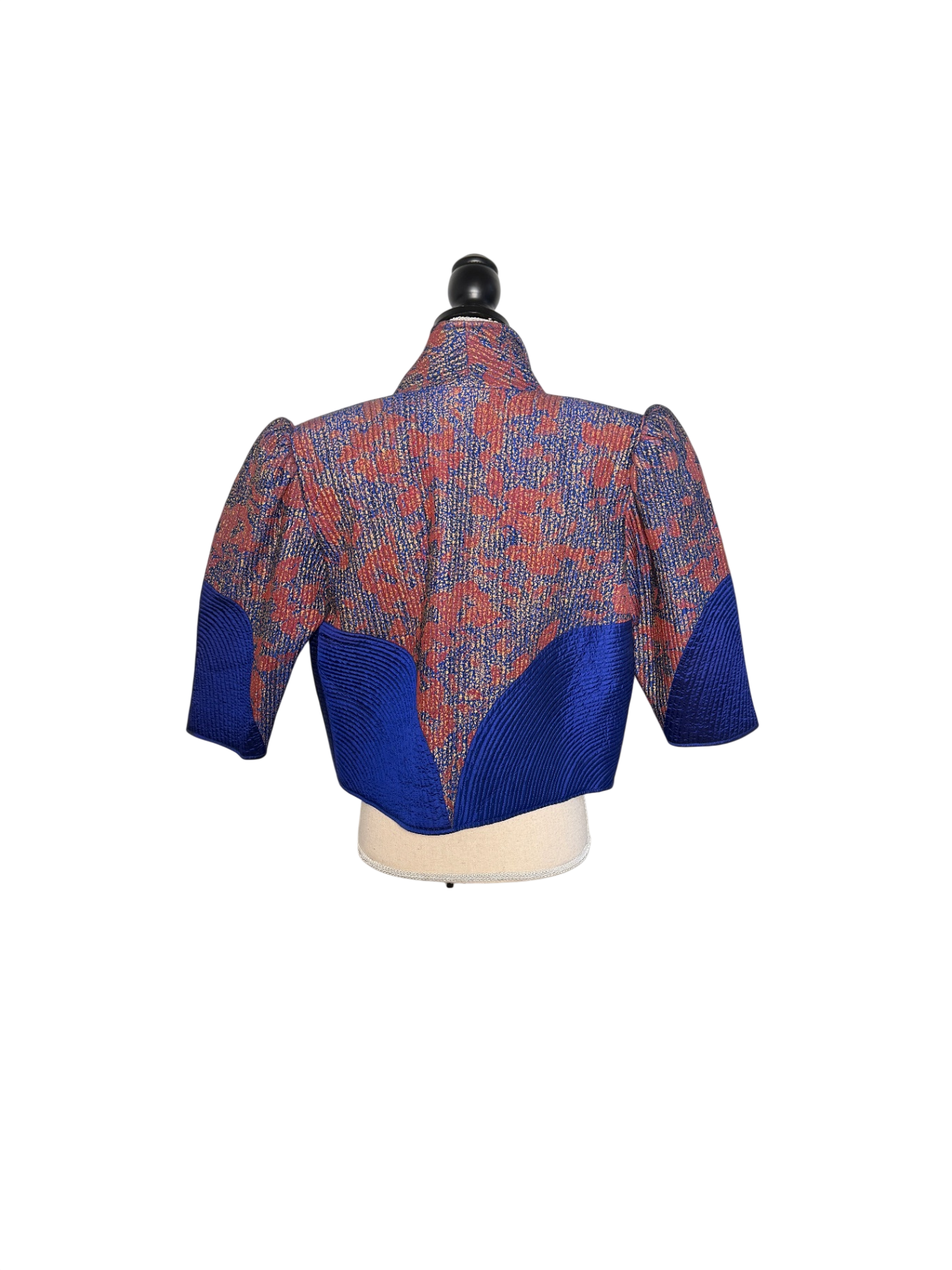N.N. Vintage Seidenjacke im Cropped-Stil