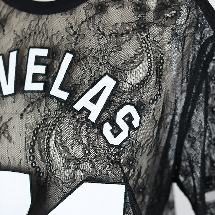 Givenchy Oversized Favelas 74 T-Shirt aus Spitze