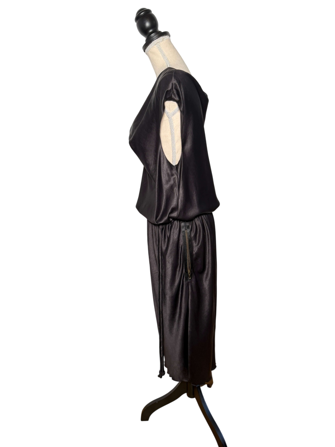 Lanvin Asymetrisches Midikleid mit Wasserfallkragen und Reißverschlüssen