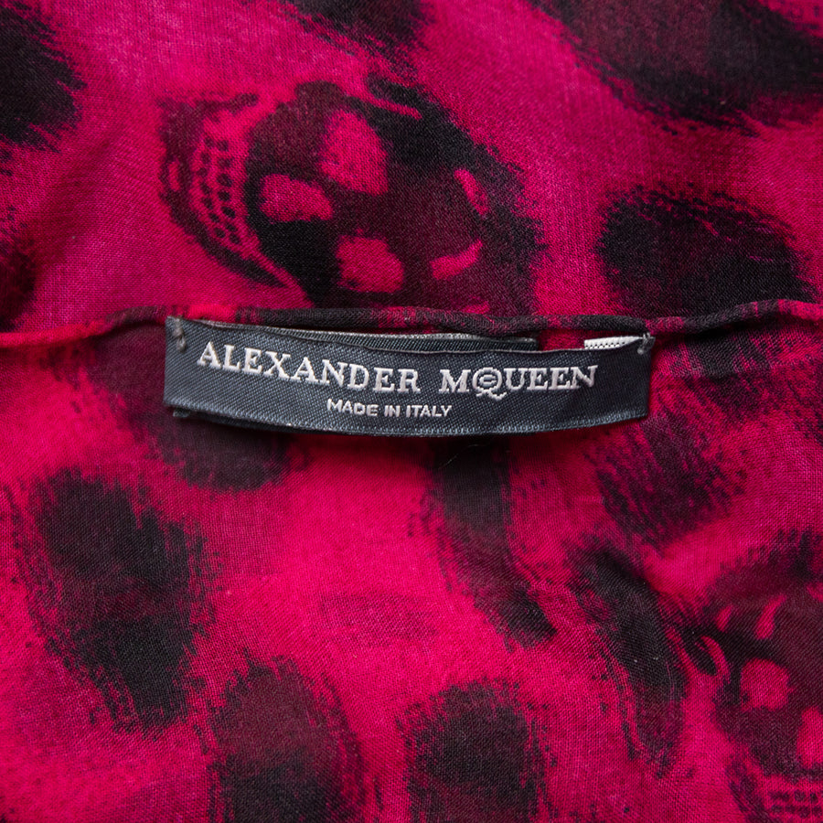 Alexander McQueen Pink Silk Scarf "Leo Skull"