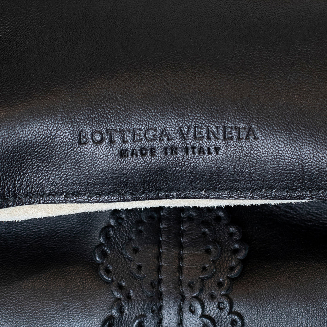 Bottega Veneta Aufwändig verzierter schwarzer Vintage Shopper