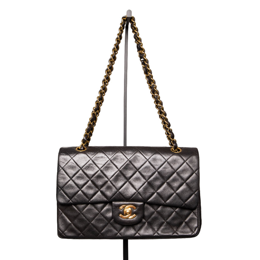 Chanel Klassische Matelassé Flap Bag