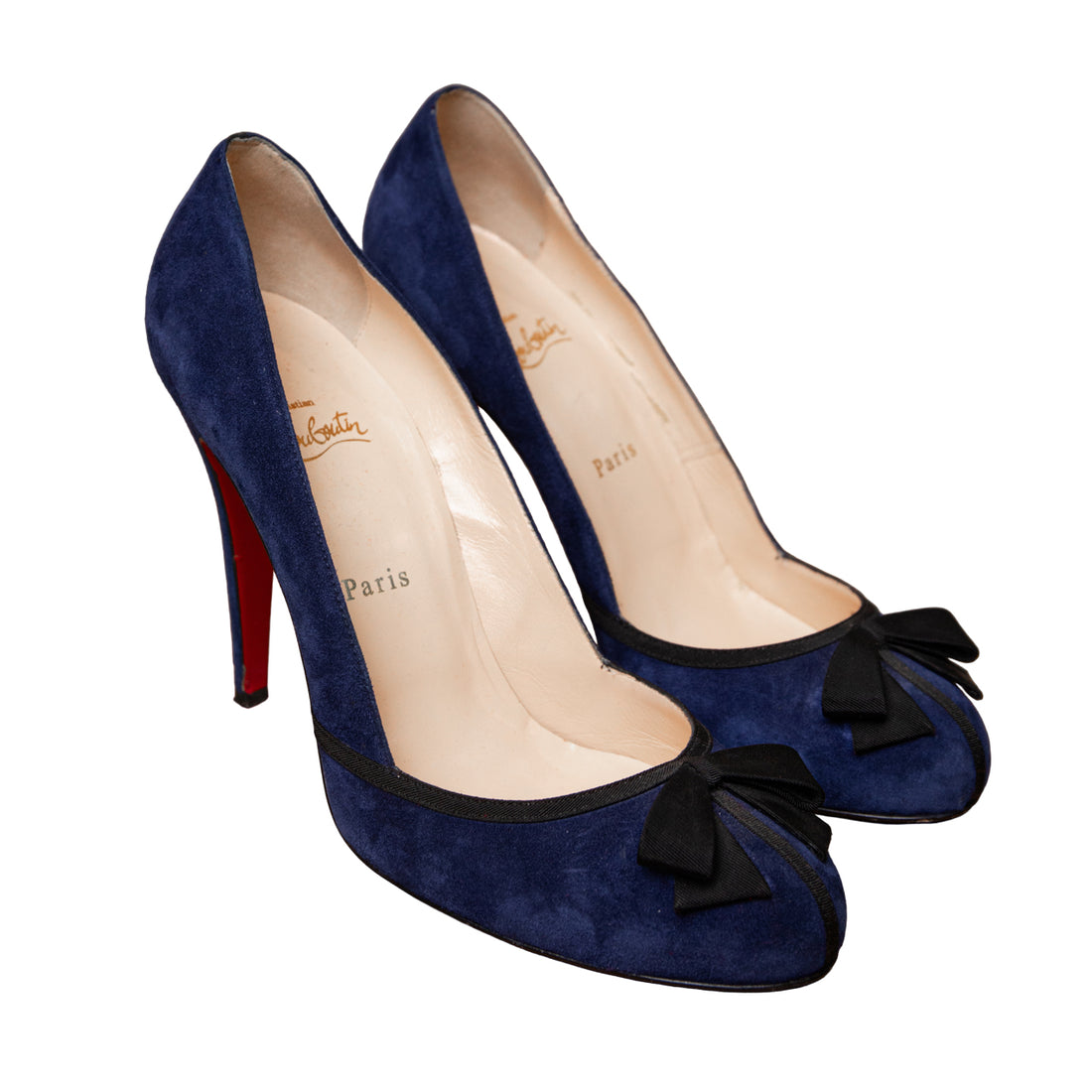 Christian Louboutin pumps in suede with bow details