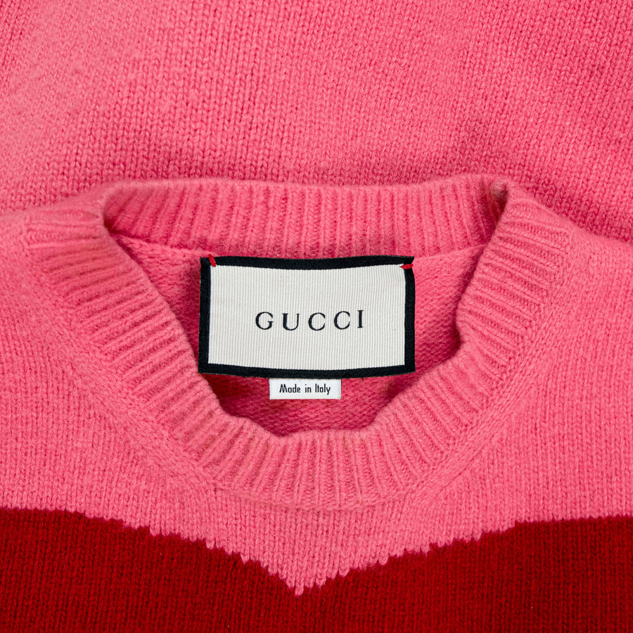Gucci Wollpullover im Oversize Stil mit Maxi-Logoprint