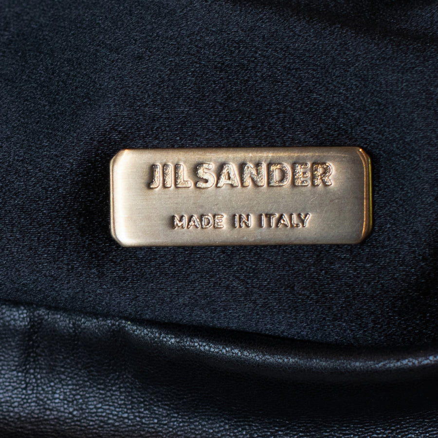 Jil Sander Schwarze Mini-Tasche aus butterweichem Leder mit Reißverschluss
