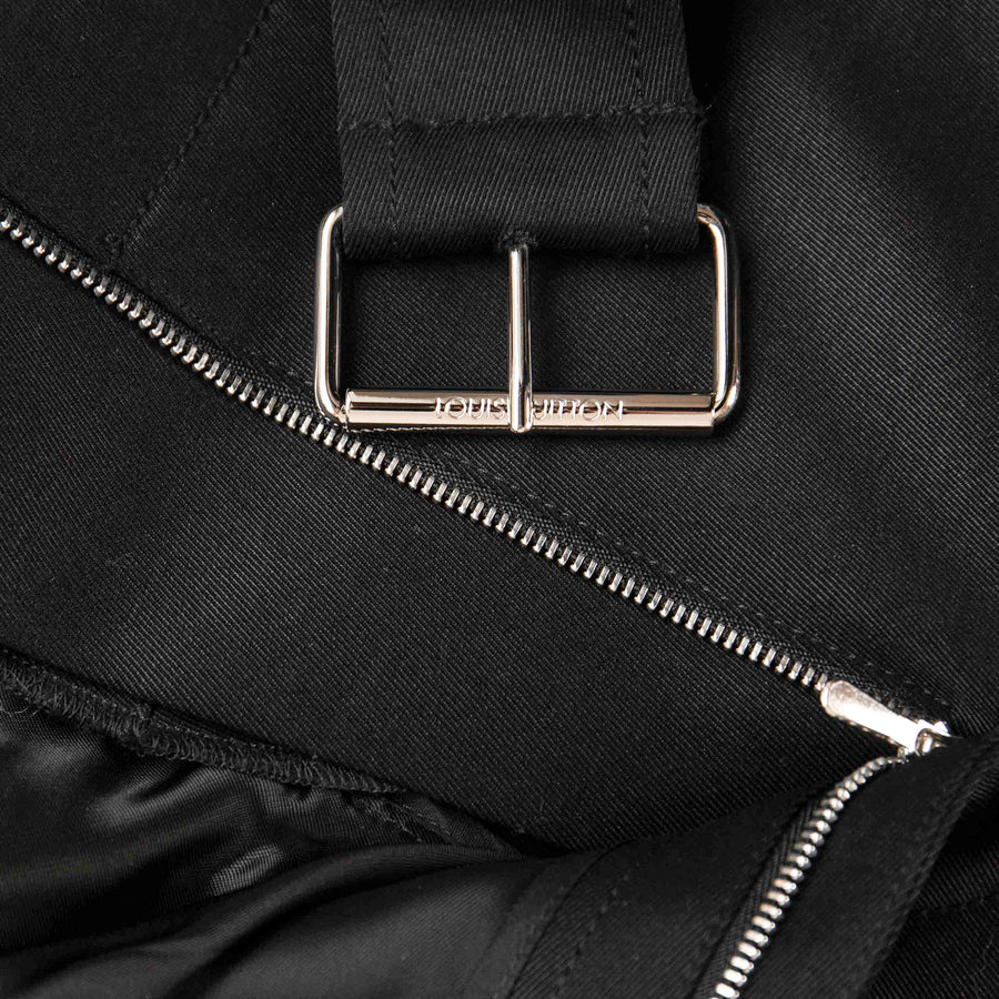 Louis Vuitton Hochgeschnittene Stoffhose mit seitlichen Taschen und Gürtel