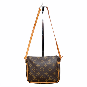 Explore Rare Louis Vuitton Clothing  Crepslocker - Louis Vuitton -  Quotations from second hand bags Louis Vuitton Rivington