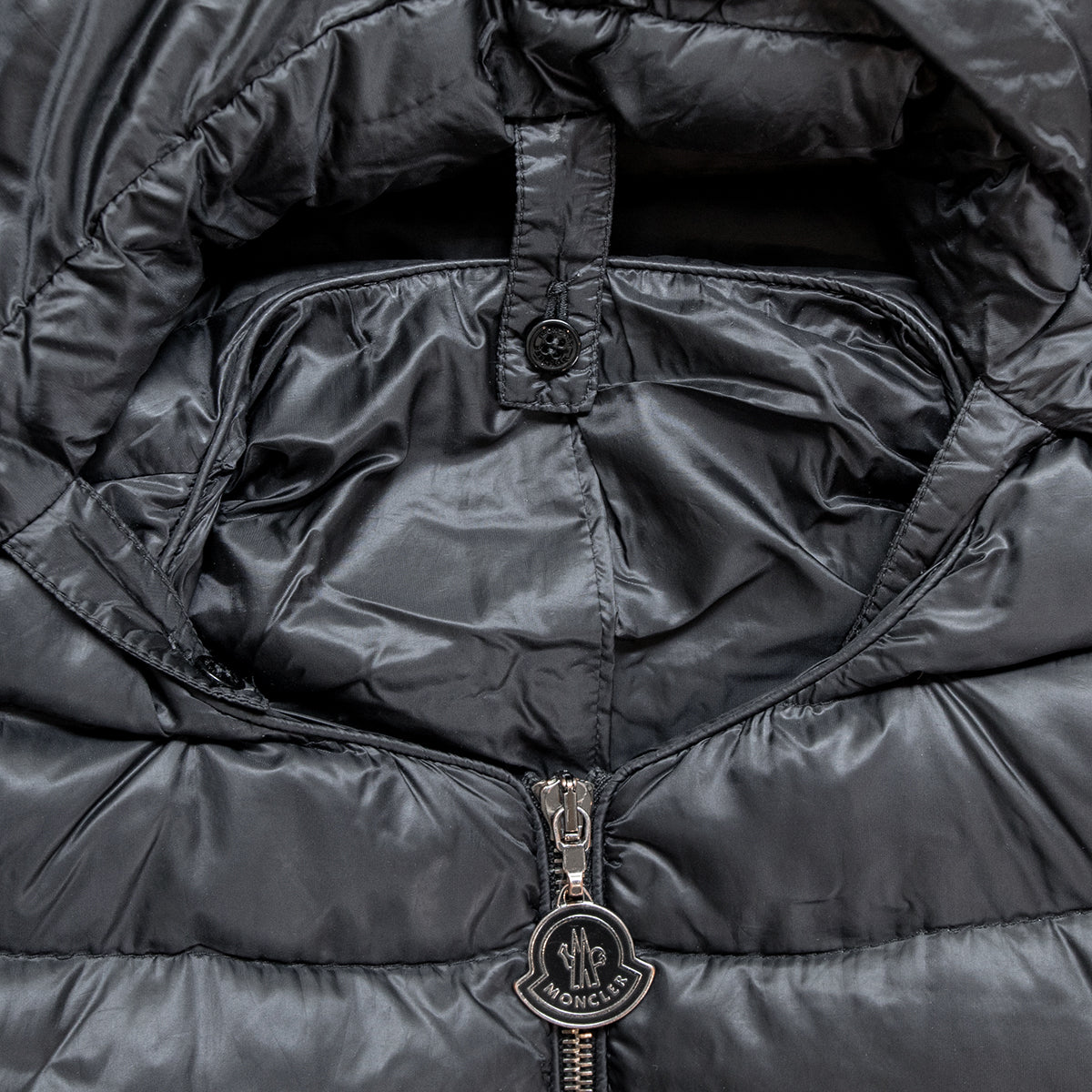 Moncler lightweight down coat with detachable hood Style Definery