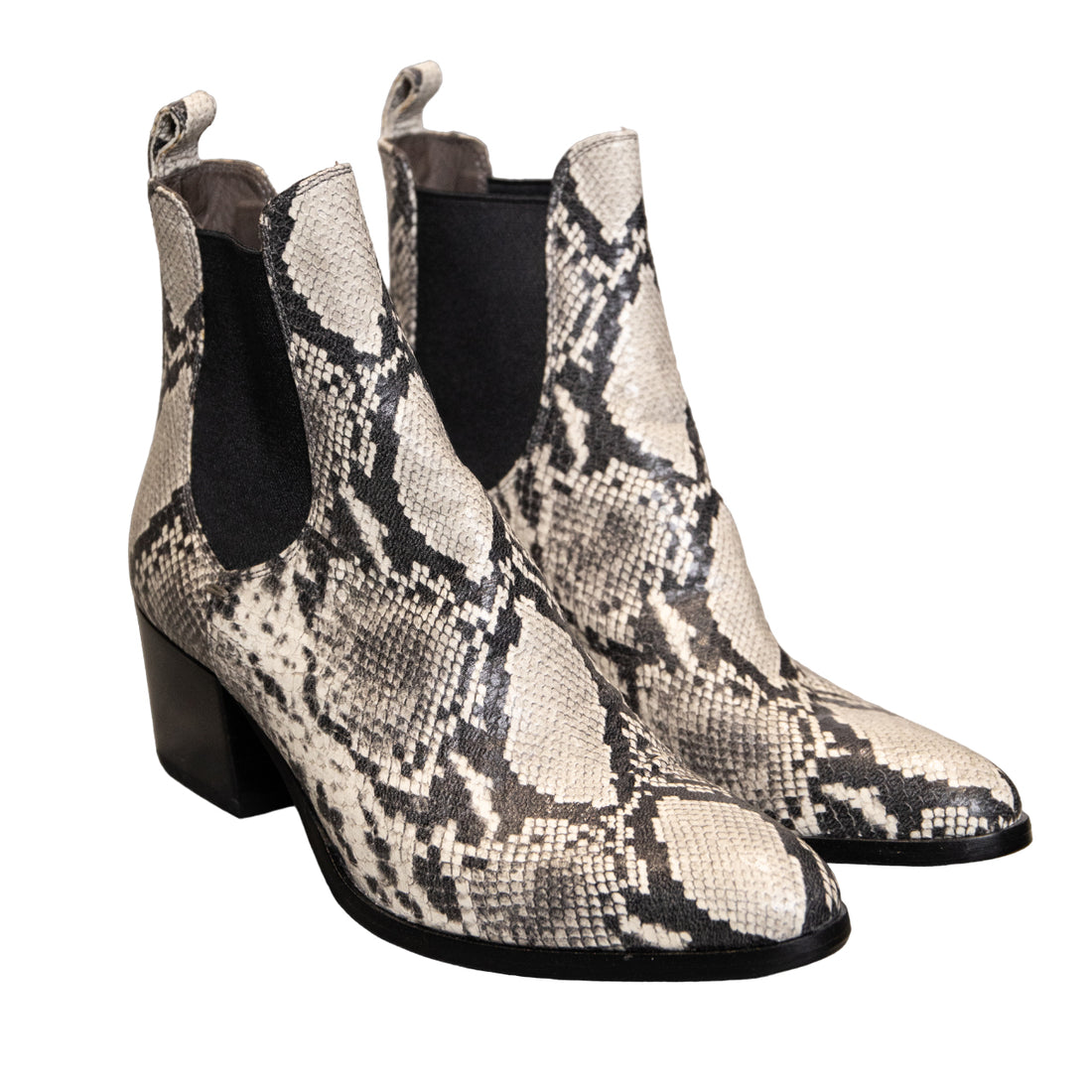 En Avant ankle boots in lizard print