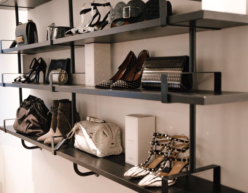 Secondhand und Vintage-Luxus Schuhe und Taschen im Style Definery Store.