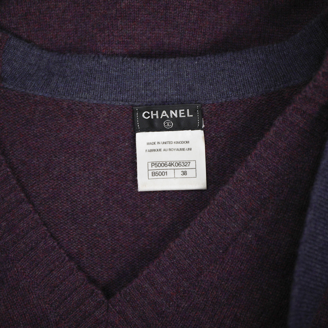 CHANEL V-neck cashmere jumper