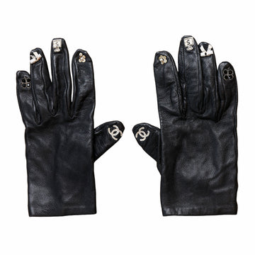 Chanel Elaborately embroidered vintage leather gloves