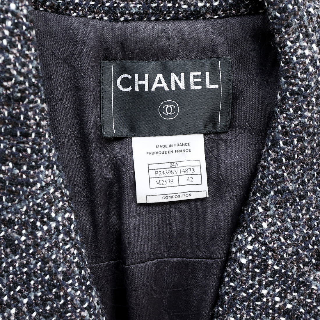 Chanel Boucle Jacke mit aufgesetzten Taschen