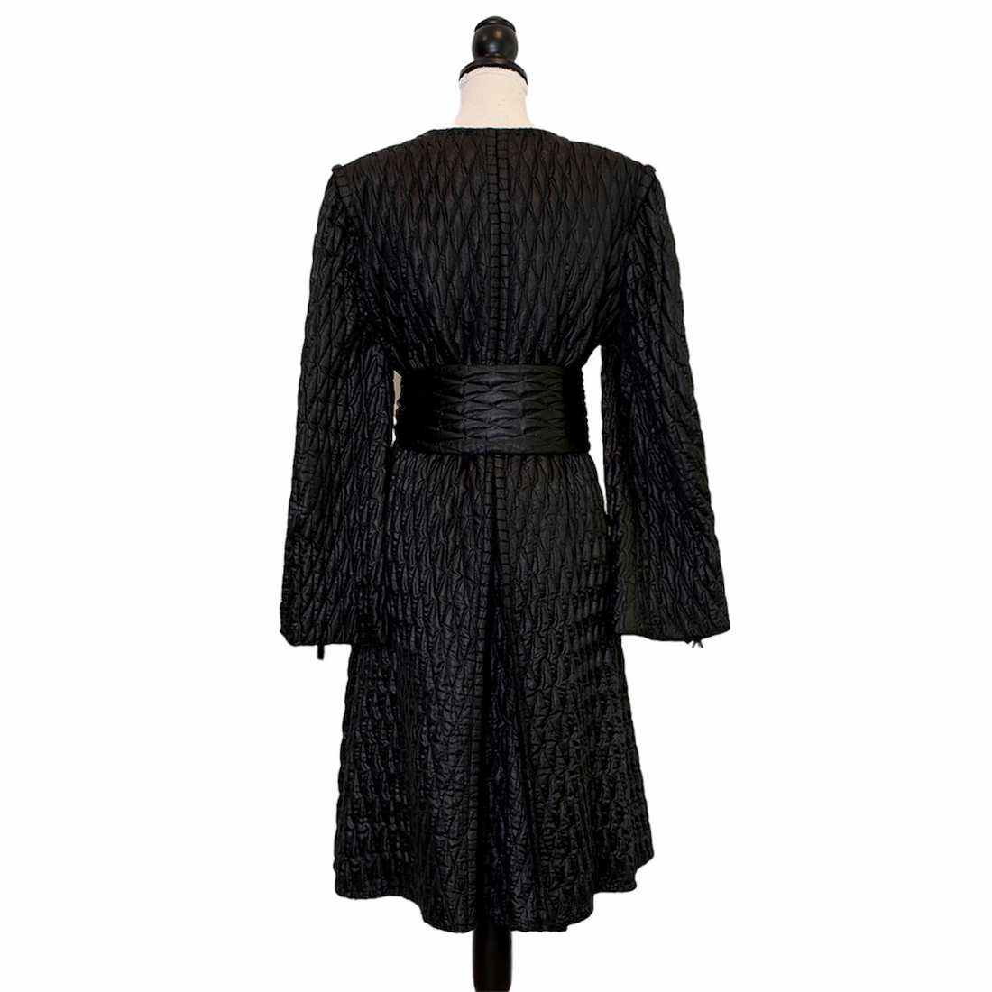 Giorgio Armani Unusual vintage quilted coat with zipper and wrap belt in oversize style