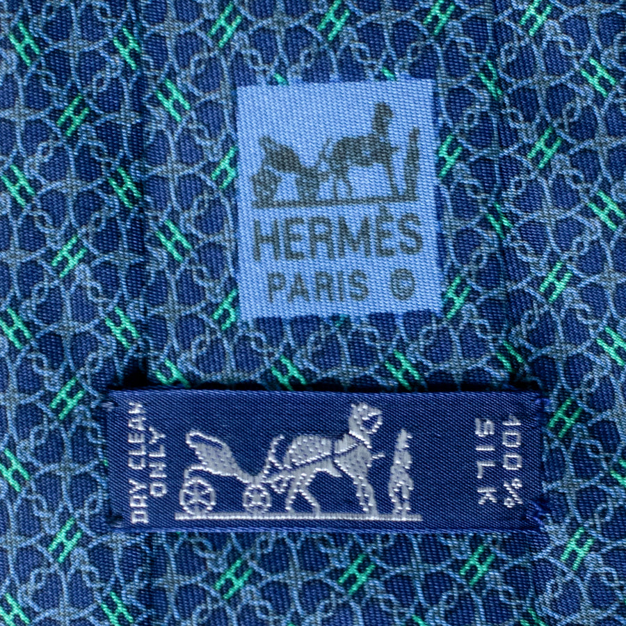 Hermès classic silk tie in the "H" signature print