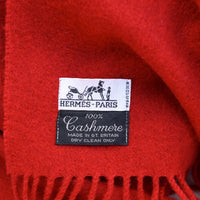 Hermès Kaschmirschal mit Fransen in Rot