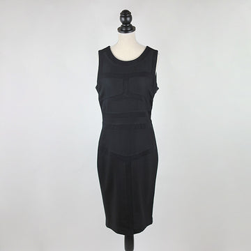 Diane von Furstenberg Elegant embossed sheath dress